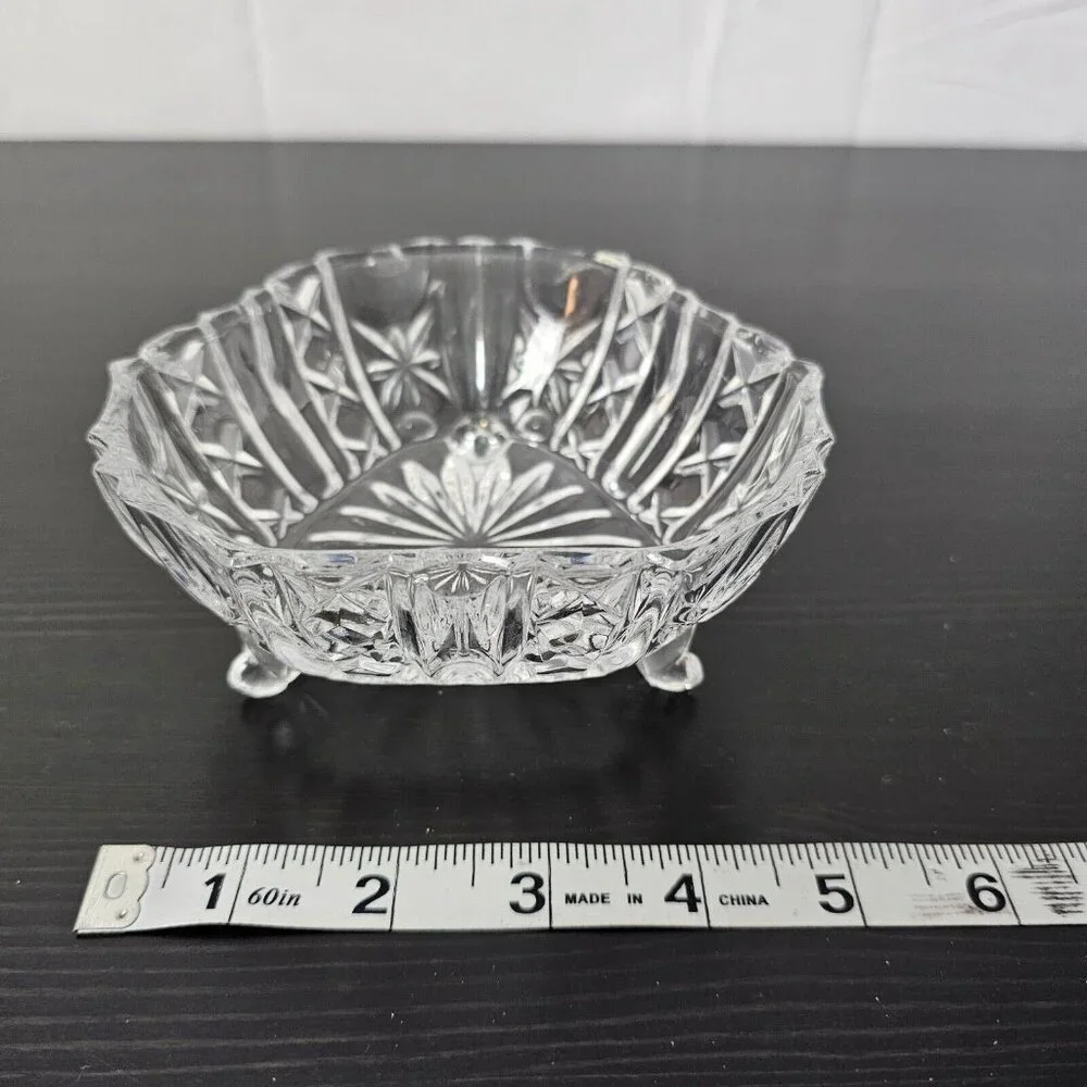 Vintage 3 Footed Triangular Clear Pressed Glass Candy Dish Nut Bowl Starburst - Picture 9 of 9